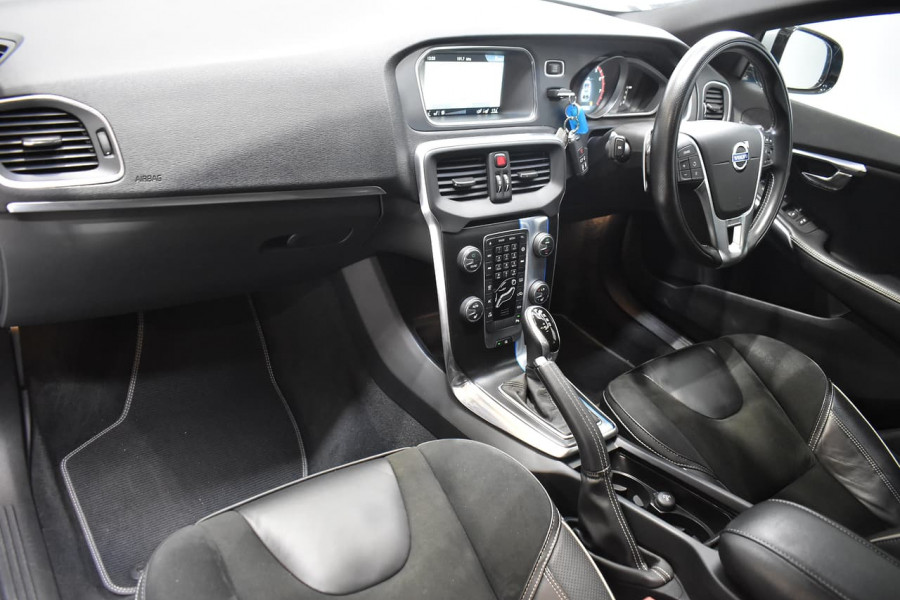 2015 Volvo V40 (No Series) MY16 T5 R-Design Hatchback Image 14