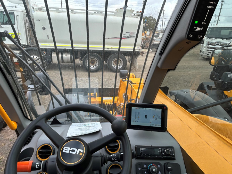 2026 JCB TELEHANDLER - AG Telescopic Handler Image 7