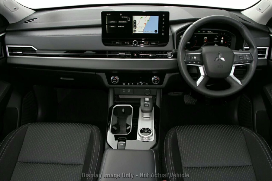 2026 Mitsubishi Outlander ZM ES Wagon Image 5