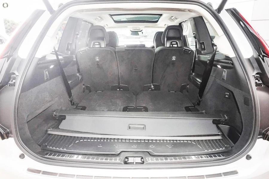 2026 Volvo XC90 L Series Plus B5 Bright SUV Image 9
