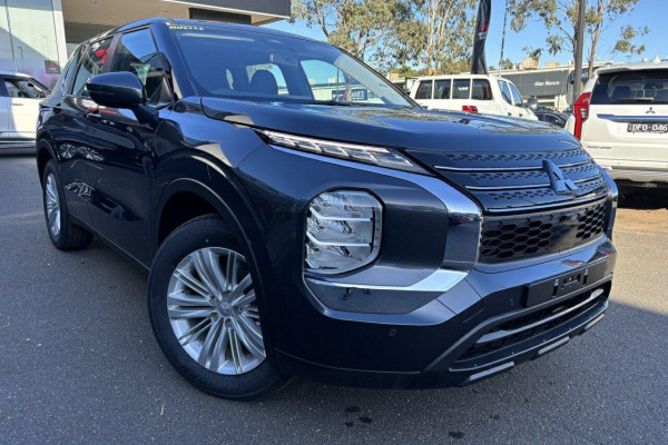 2024 Mitsubishi Outlander ZM ES SUV