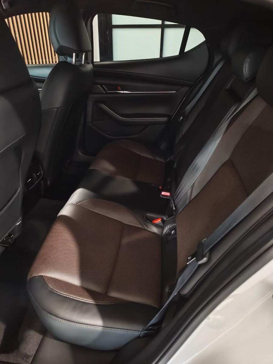 2025 Mazda 3 BP Series G20 Touring Hatch Image 23