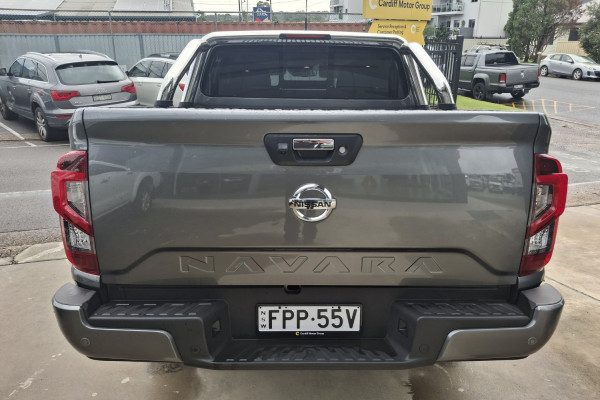 2024 Nissan Navara D23 ST Ute Image 5