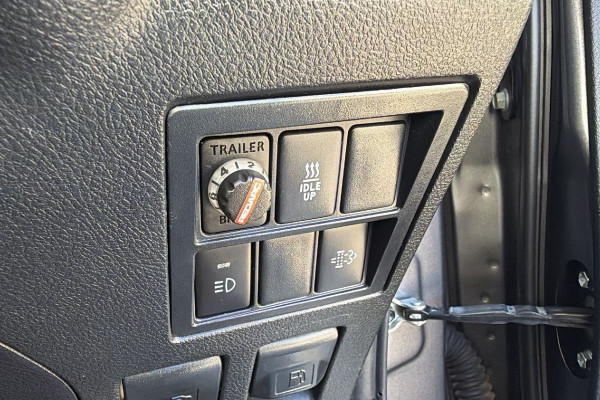 2021 Toyota HiLux GUN126R Rugged X Dual Cab Pick Up Image 19