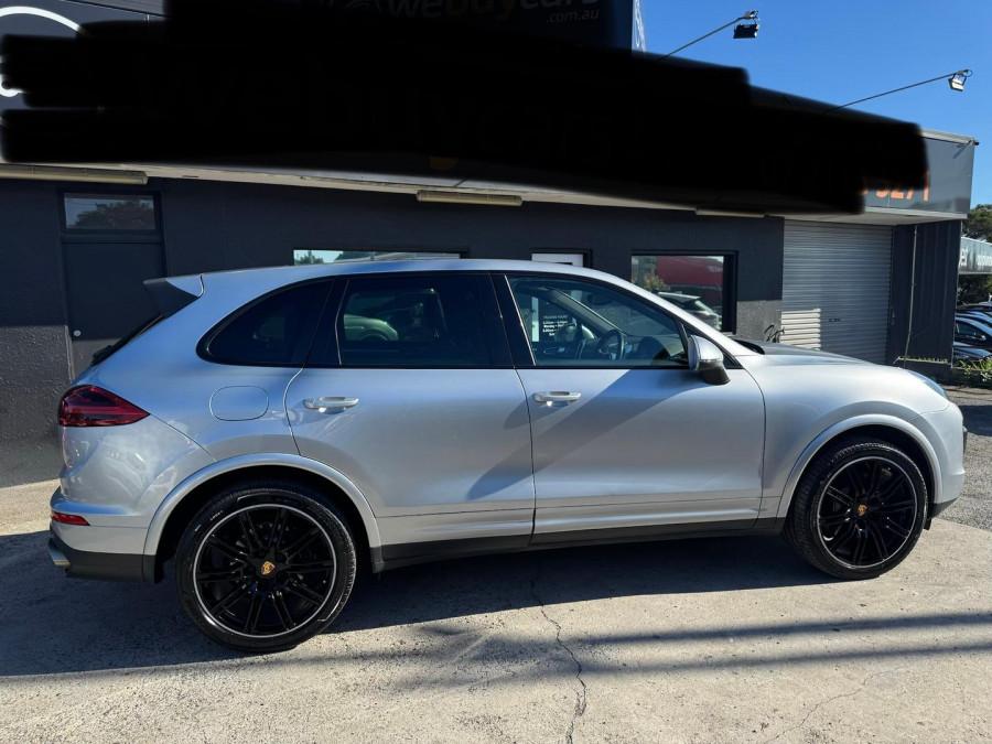 2016 MY17 Porsche Cayenne 92A Platinum Edition SUV Image 5