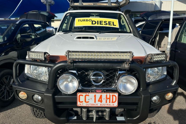 2015 Nissan Patrol Y61 ST SUV