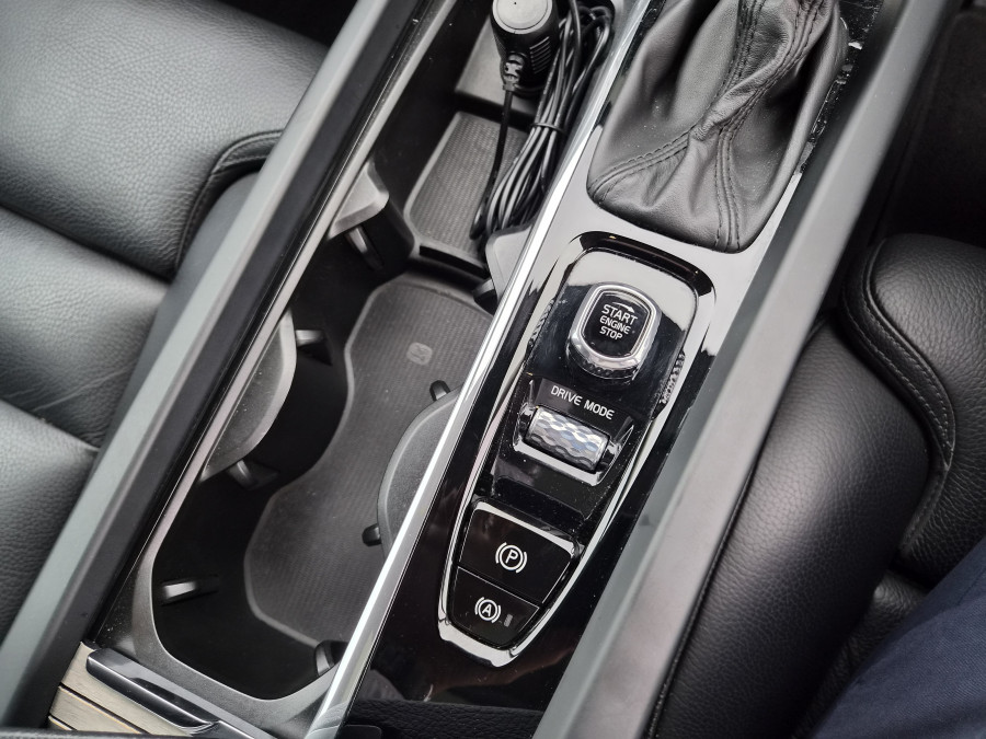 2018 Volvo XC60 UZ D4 Inscription SUV Image 14