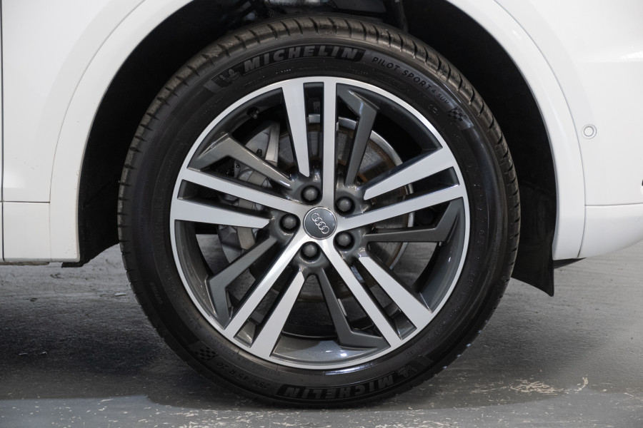 2020 Audi Q5 FY 45 TFSI sport SUV Image 6
