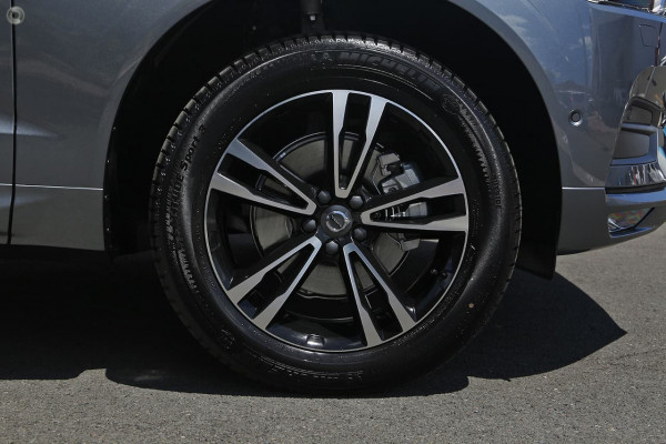 2019 MY20 Volvo XC60 UZ D4 Momentum Suv Image 5