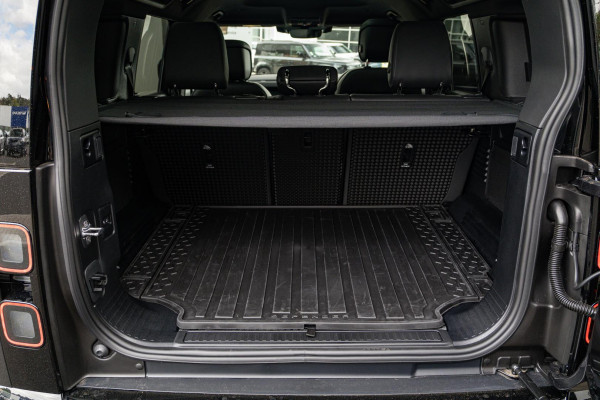 2026 Land Rover Defender L663 110 D350 X-Dynamic SE SUV