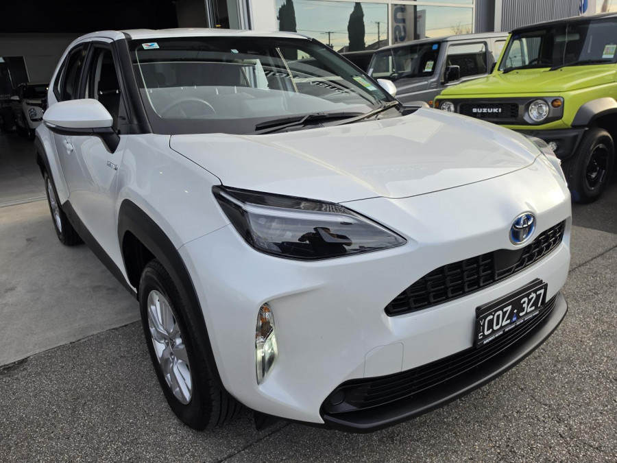 2023 Toyota Yaris Cross MXPB10R GX SUV Image 3