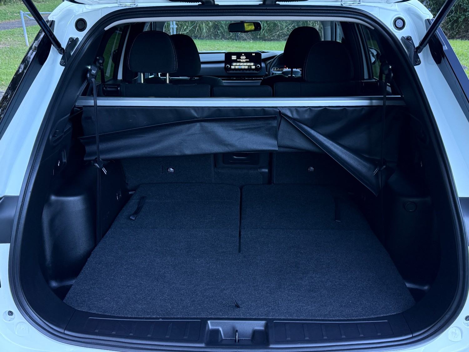 2023 MY24 Mitsubishi Outlander ZM LS SUV Image 12