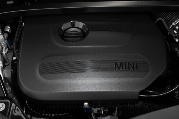 2026 MINI Countryman U25 JCW Favoured SUV image 21