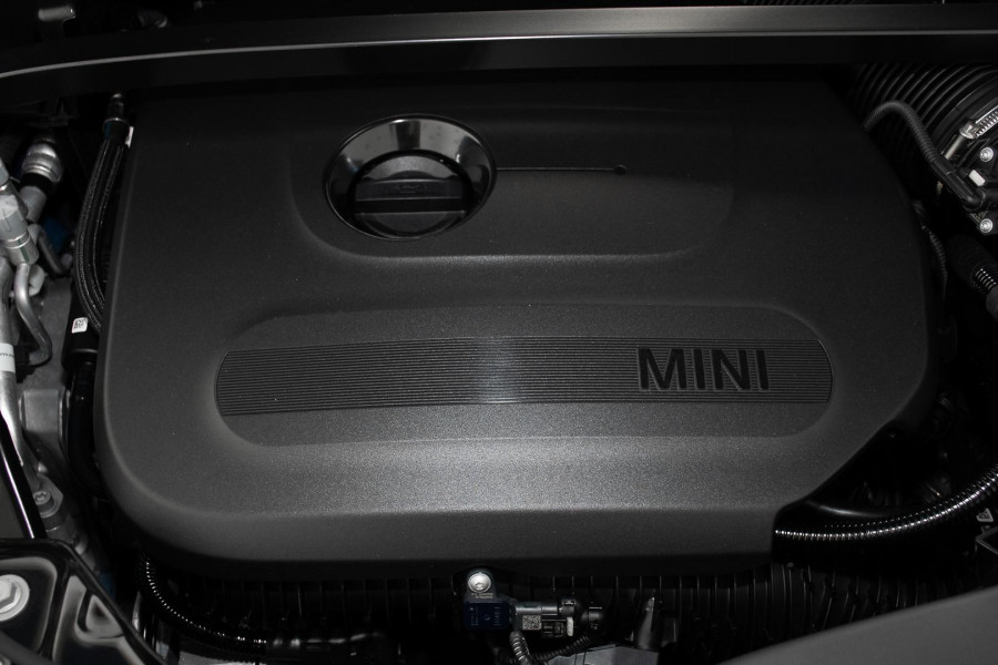 2026 MINI Countryman U25 JCW Favoured SUV