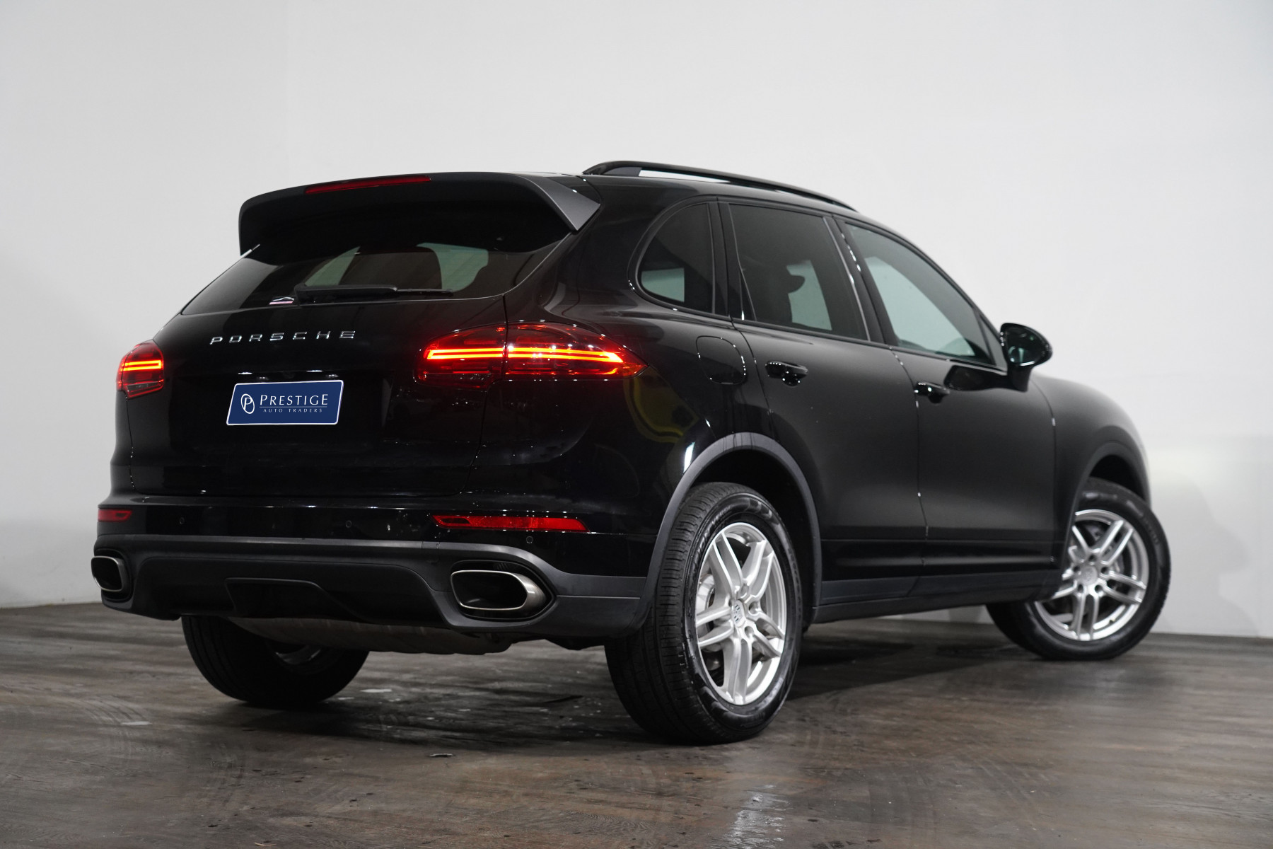 2016 Porsche Cayenne Diesel SUV Image 7