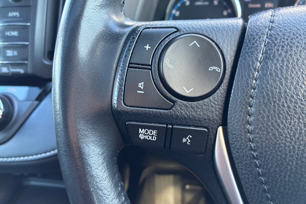 2018 Toyota RAV4 ASA44R Cruiser SUV Image 25