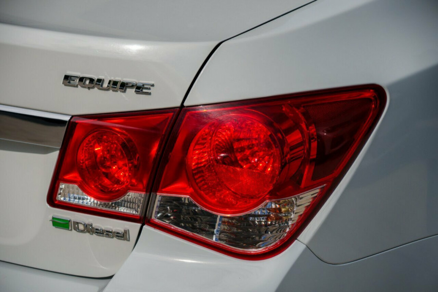 2014 Holden Cruze JH Series II Equipe Sedan Image 7