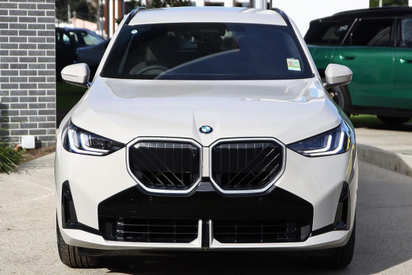 2026 BMW X3 G45 20 xDrive SUV image 3