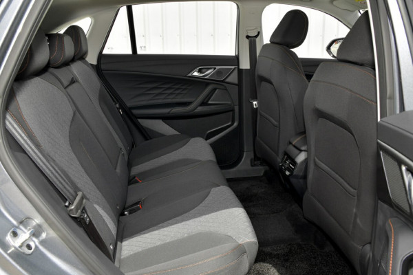 2024 MY24.5 MG HS AS33 Vibe SUV Image 5