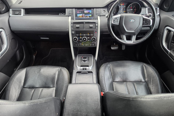 2017 Land Rover Discovery Sport L550 TD4 HSE SUV Image 13