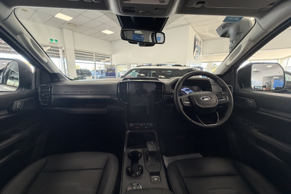 2026 MY26.5 Ford Ranger Super Duty  XLT Cab Chassis Image 14
