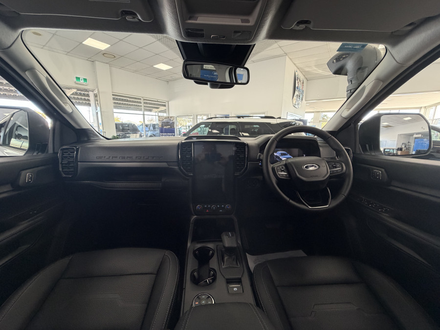 2026 MY26.5 Ford Ranger Super Duty  XLT Cab Chassis Image 14