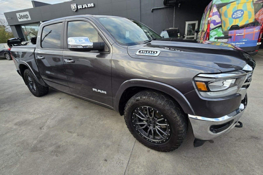 2022 Ram 1500 DT Laramie Ute Image 8