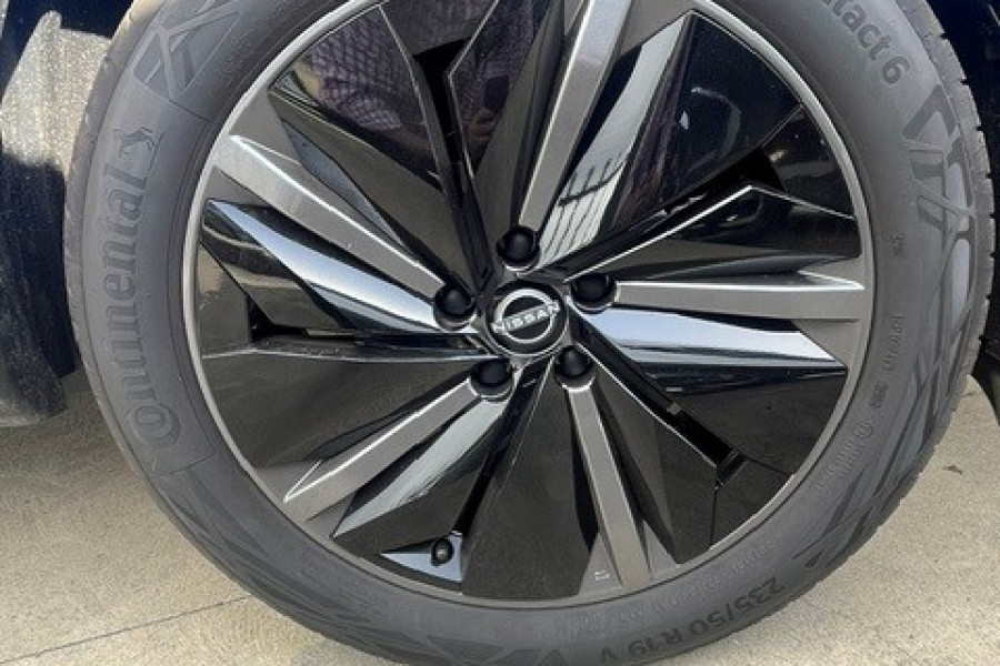 2024 MY25 Nissan QASHQAI J12 Ti SUV Image 12