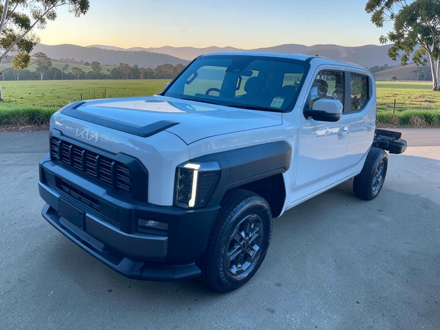 2025 MY26 Kia Tasman TK SX Cab Chassis Image 6