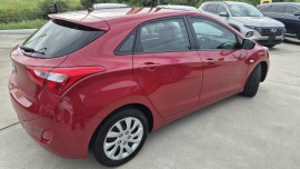 2013 Hyundai i30 GD2 Active Hatch image 4