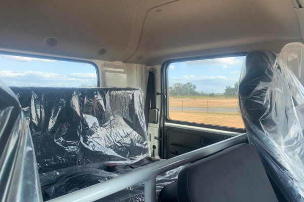 2025 Isuzu  FTS 150-260 AT C43 4X4 Cab Chassis Image 13