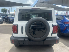 2025 GWM Tank 300 P01 Ultra SUV image 4