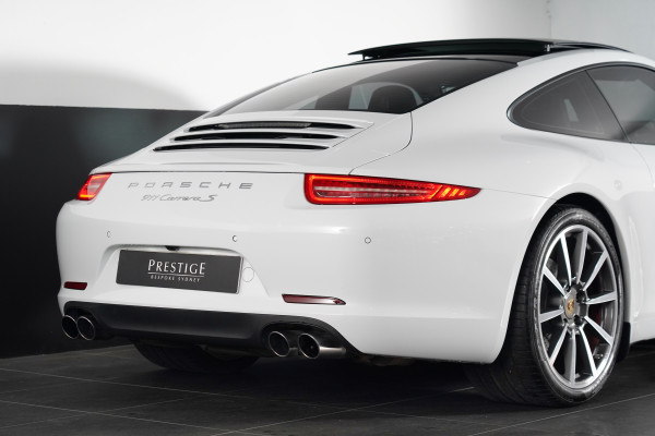 2015 Porsche 911 Carrera S Coupe Image 19