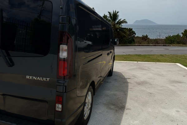 2025 Renault Trafic X82 Crew Lifestyle Van Image 3