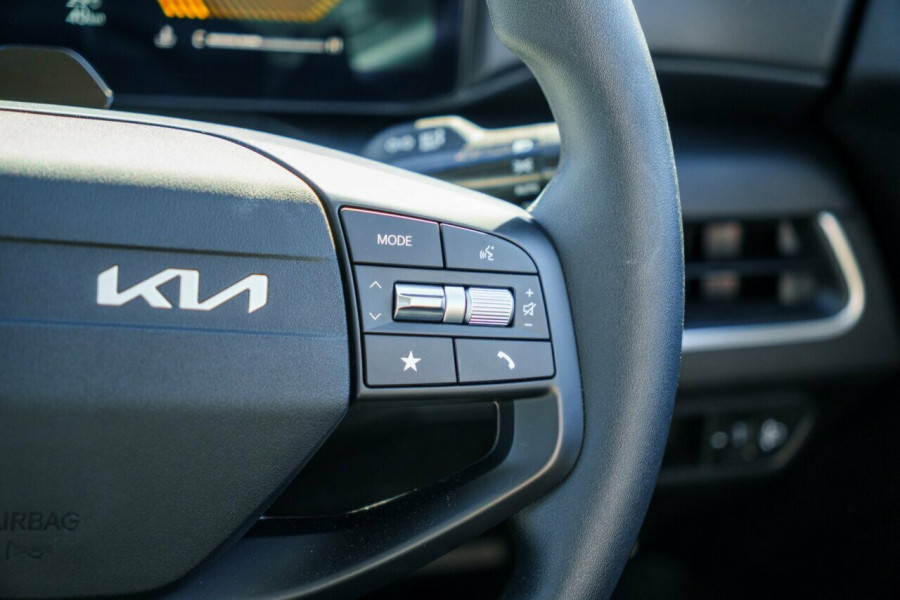 2025 Kia K4 CL4m S Sedan Image 12