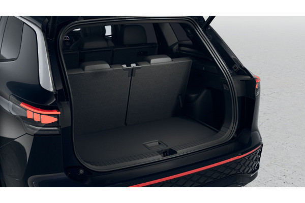 2025 MY26 Volkswagen Tayron R4 195TSI R-Line SUV Image 6