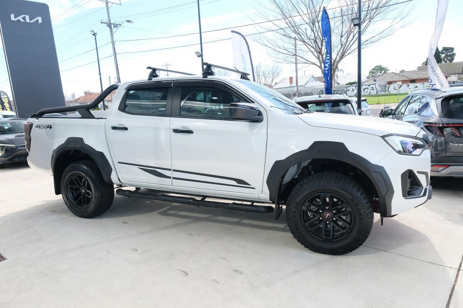 2025 MY25.5 Isuzu D-MAX RG BLADE Ute Image 5