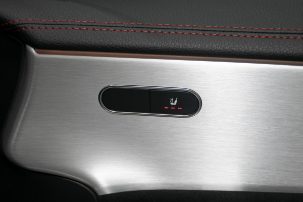 2022 Mercedes-Benz CLA-Class 250 4matic Coupe image 14