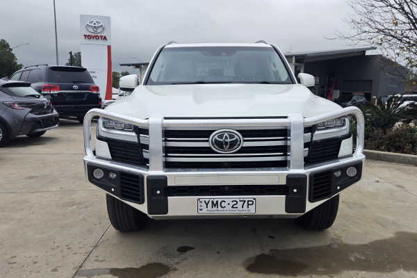 2024 Toyota LandCruiser FJA300R VX SUV Image 2