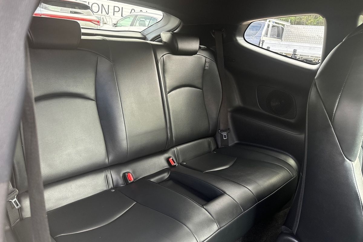 2021 Toyota Yaris GXPA16R GR Hatch Image 8