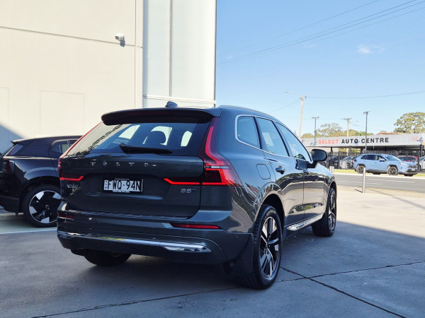 2026 Volvo XC60 UZ Plus B5 Bright SUV image 17