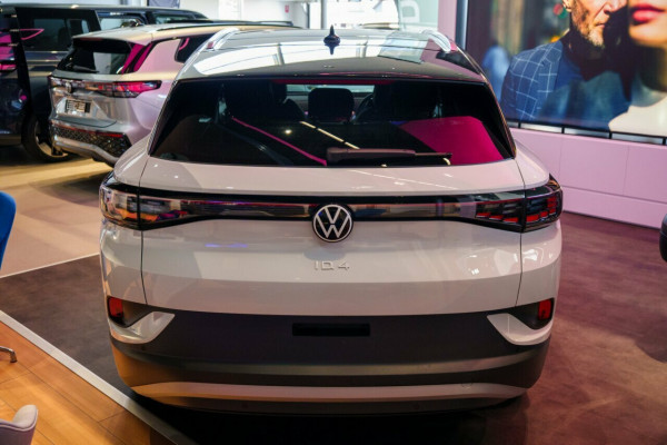 2025 Volkswagen ID. 4 E2 Pro SUV Image 3