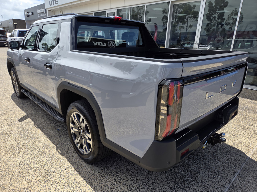 2025 LDV Terron 9 EKK1C Evolve Ute Image 5