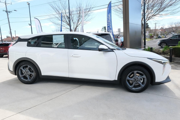 2025 MY26 Kia K4 CL4m S Hatch Image 5