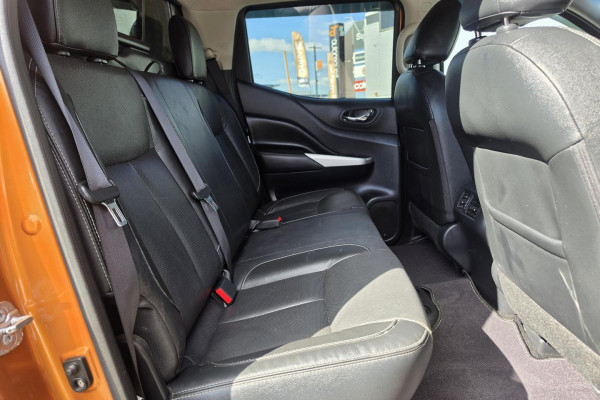 2015 Nissan Navara D23 ST-X Dual Cab Pickup Image 17