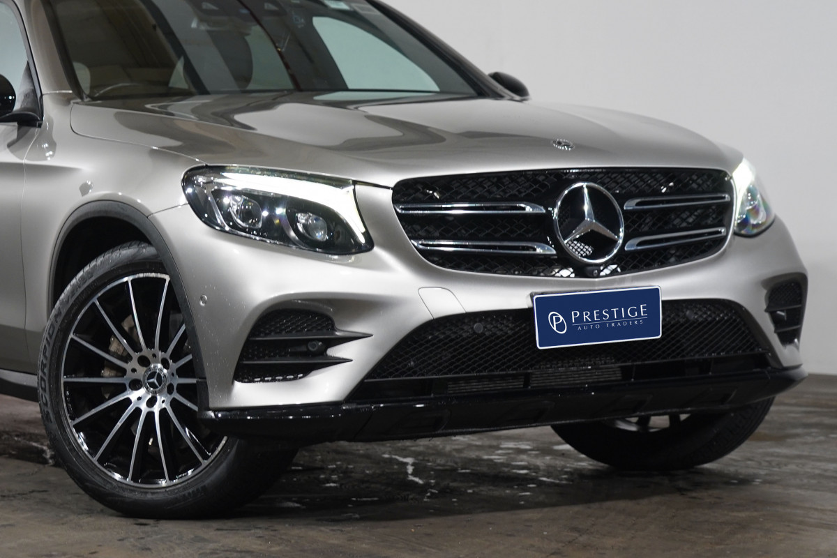 2018 Mercedes-Benz Glc 200 SUV Image 2