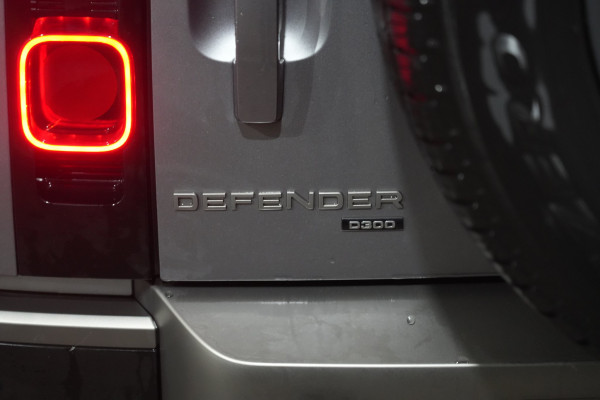2021 Land Rover Defender L663 110 D300 X-Dynamic HSE SUV Image 9