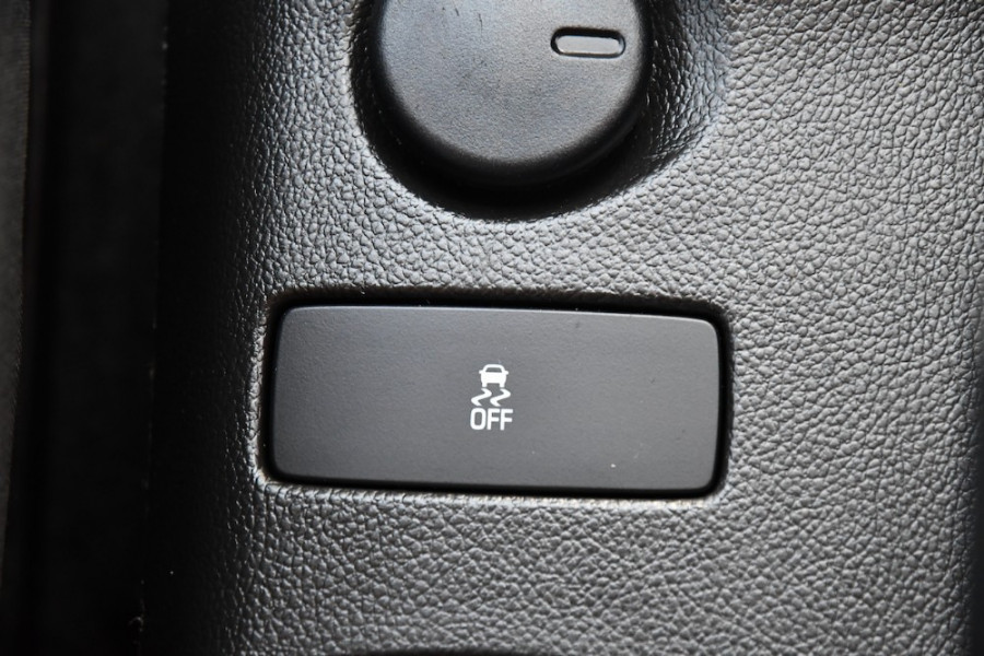 2015 Holden Barina TM MY15 CD Hatchback Image 17