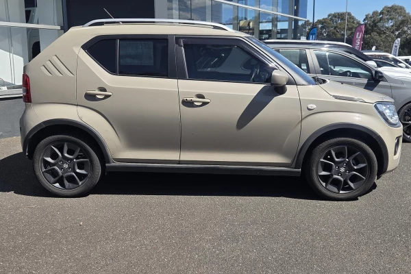 2022 Suzuki Ignis MF Series II GL SUV Image 3