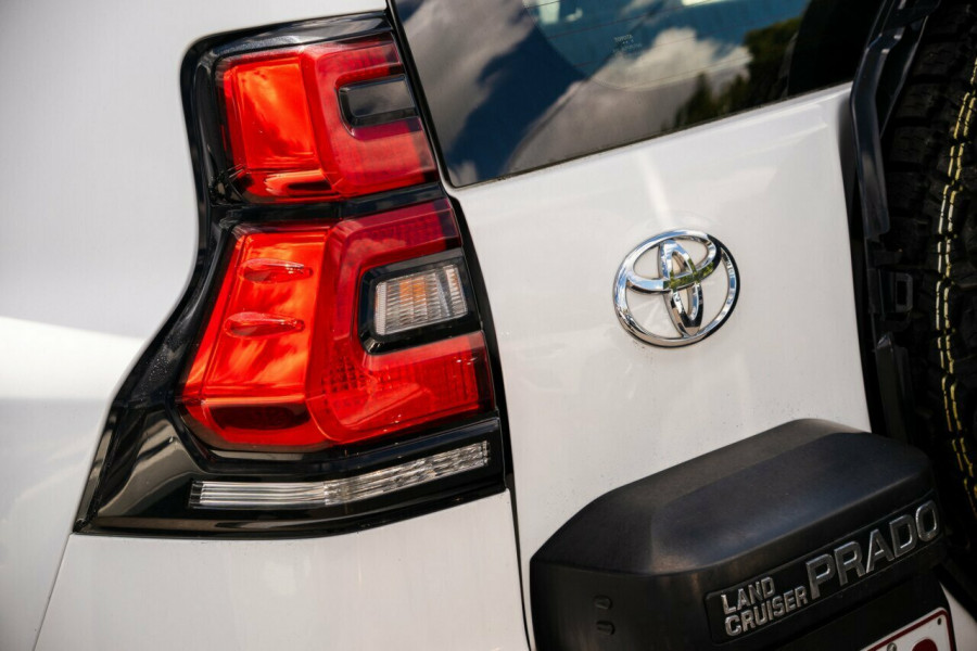 2022 Toyota LandCruiser Prado GDJ150R GX SUV Image 5